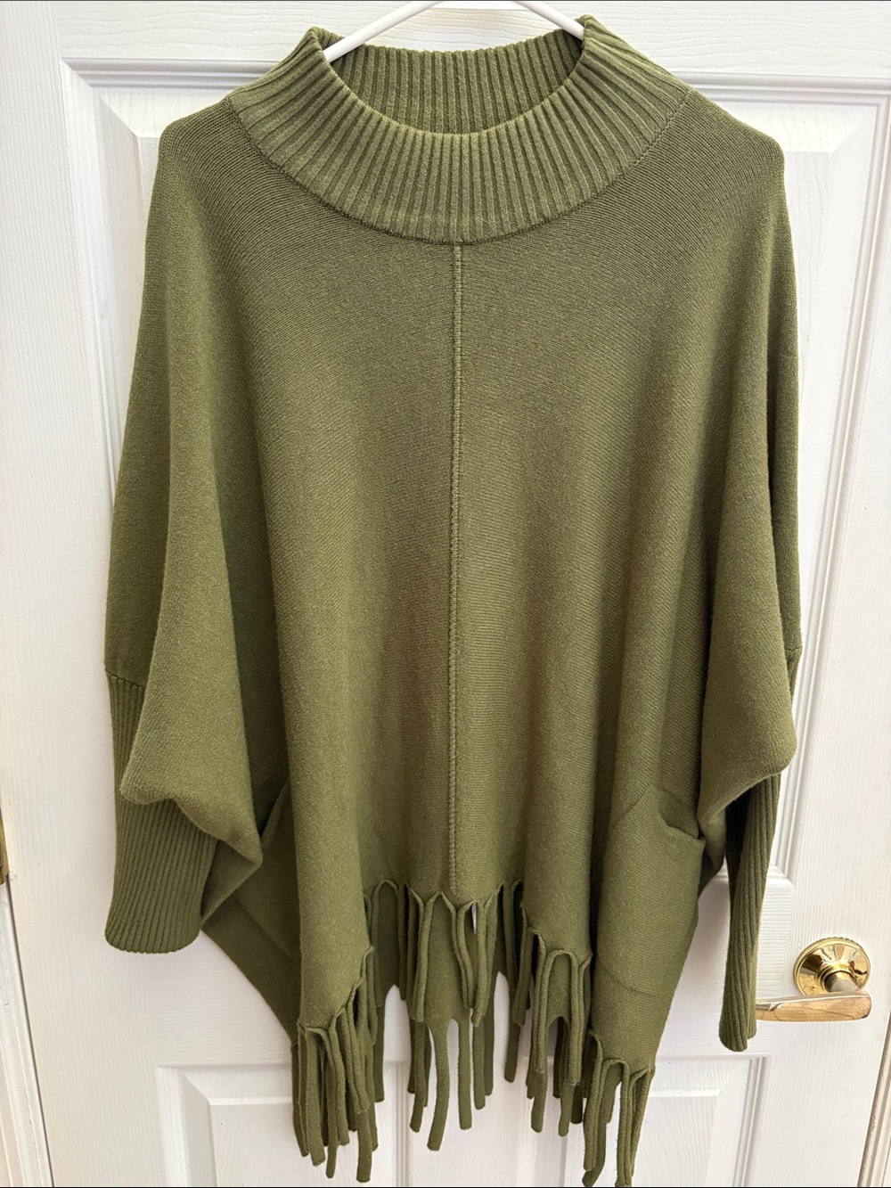 Coco + Carmen NWT Olive Green Fringe Poncho Sweater size Large/ XL